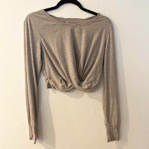 Free People Long Sleeves Knot Front Crop Shirt in Gray Size Small